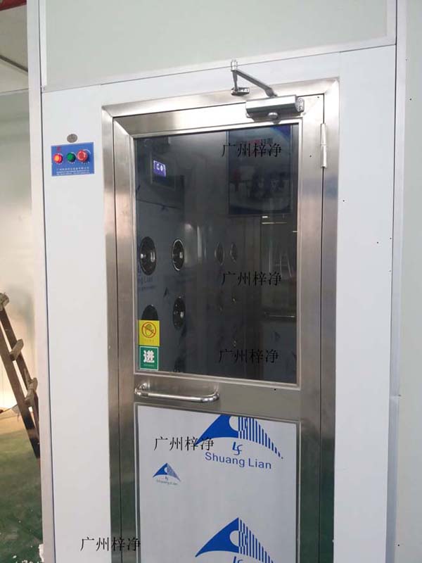 單人雙吹風淋室外烤漆內不銹鋼 單人雙吹風淋室外烤漆內不銹鋼