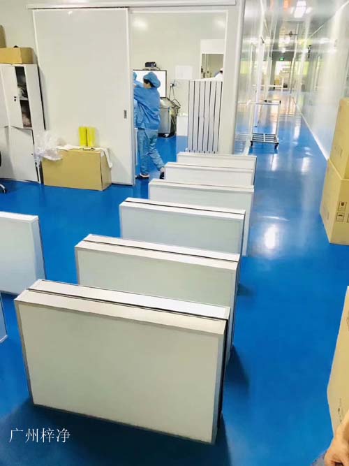 ULPA級(jí)超高效空氣過濾器生產(chǎn)檢測(cè)車間 ULPA級(jí)超高效空氣過濾器生產(chǎn)檢測(cè)車間