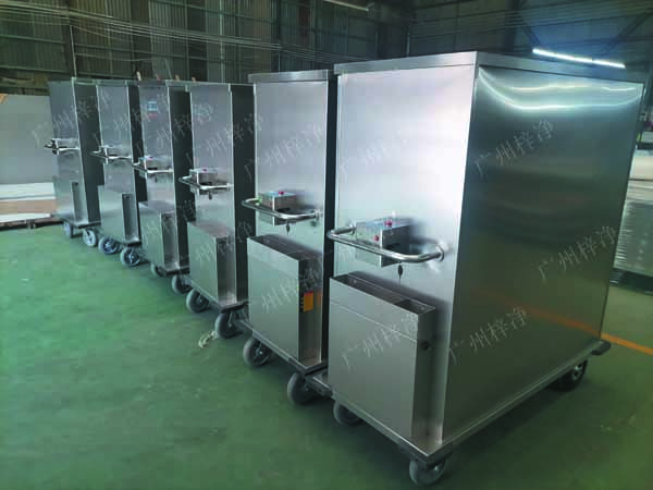 一次性物品電動轉運車采用304拉絲不銹鋼板面板厚度：≥1.2mm,表面作拉絲亞光處理。