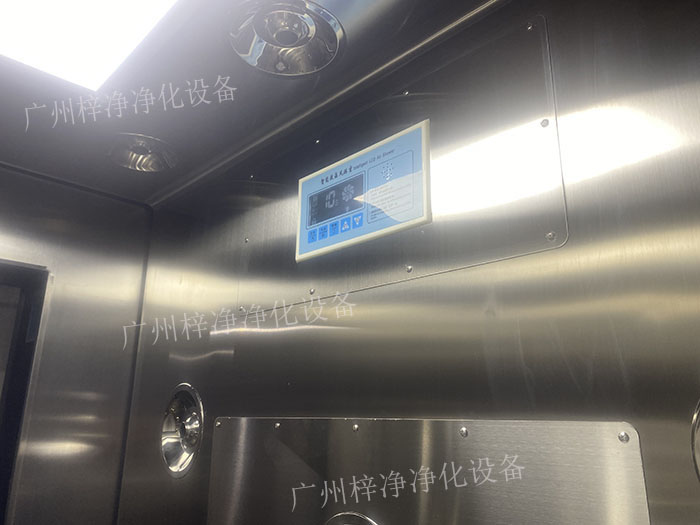 高端滿焊接風淋室產(chǎn)品內(nèi)結構 高端滿焊接風淋室產(chǎn)品內(nèi)結構